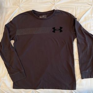 Under Armour loose fit heatgear, long sleeve cotton shirt